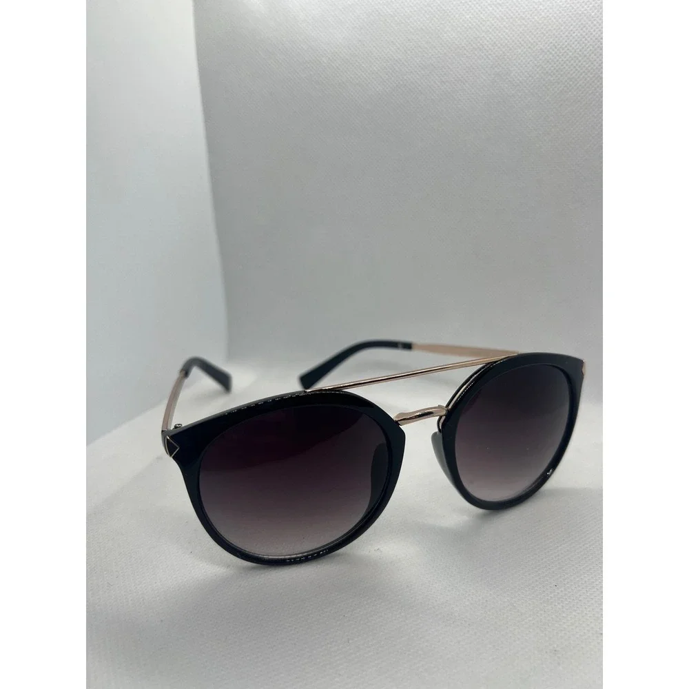 Unbranded chic round